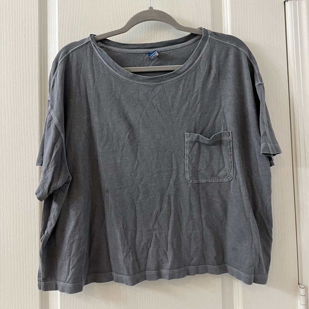 Gray t shirt crop top